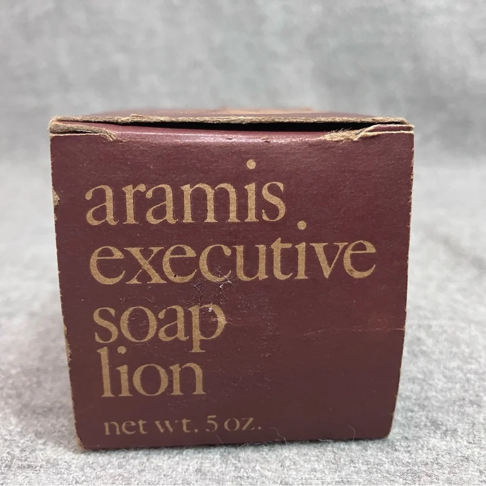 VTG Aramis Executive Soap Lion Brown Figural Bar New In Box 5 oz NIB Yellow Cat